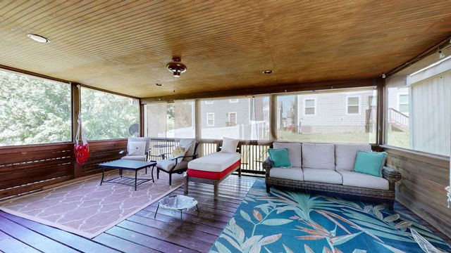 3059 Ace Wintermeyer Dr, La Vergne, TN 37086