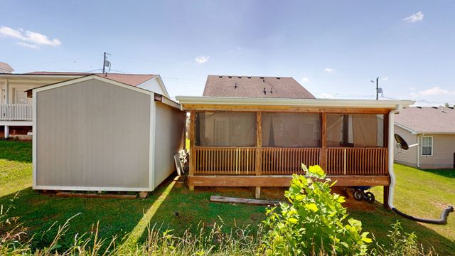 3059 Ace Wintermeyer Dr, La Vergne, TN 37086