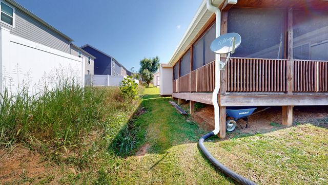 3059 Ace Wintermeyer Dr, La Vergne, TN 37086