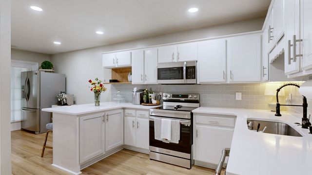 3059 Ace Wintermeyer Dr, La Vergne, TN 37086