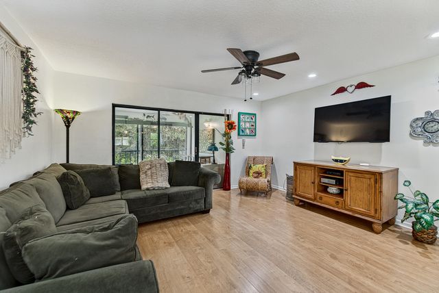 7956 Eastlake Drive Unit 16b, Boca Raton, FL 33433