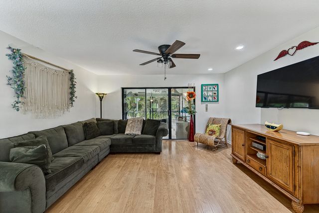 7956 Eastlake Drive Unit 16b, Boca Raton, FL 33433