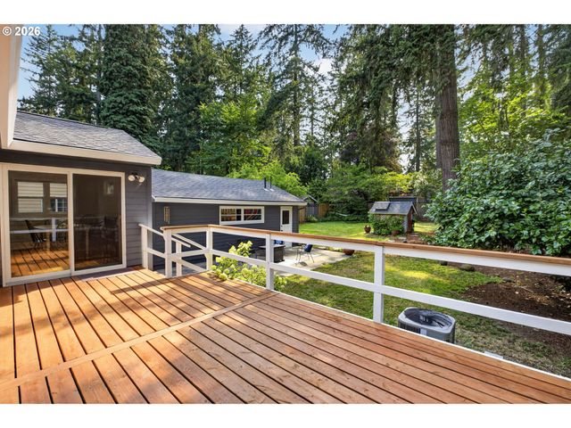 17521 HILL Way, Lake Oswego, OR 97035