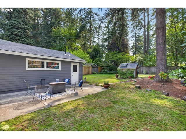 17521 HILL Way, Lake Oswego, OR 97035