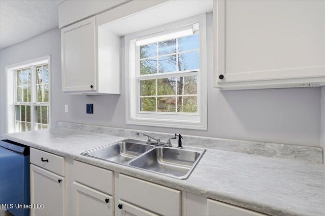 936 Jenkins Street, B, Pearl, MS 39208