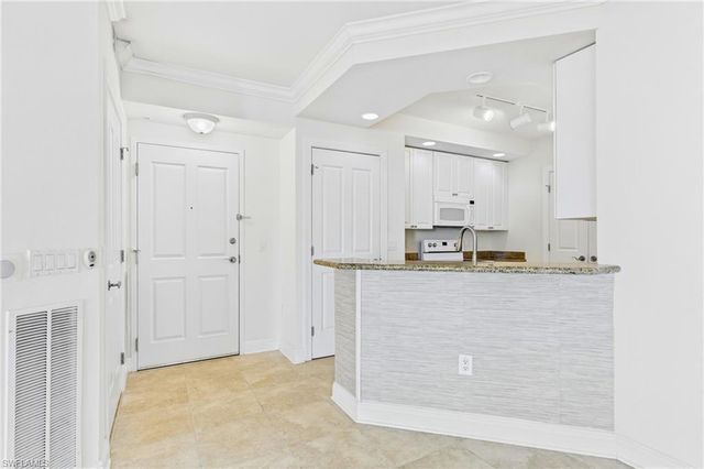 2825 Palm Beach BLVD 519, Fort Myers, FL 33916