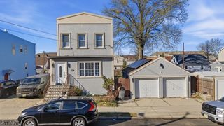 4 Jeanette St, Carteret Boro, NJ 07008