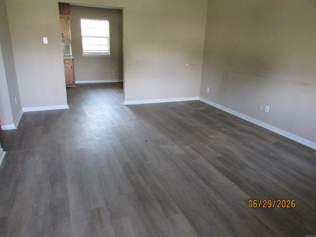 16 Pheasant Run, Cabot, AR 72023