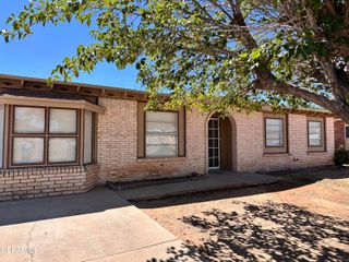 5520 SALEM Drive, El Paso, TX 79924