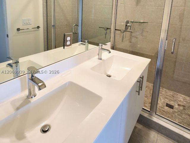 4460 NW 83rd Ave, Doral, FL 33166