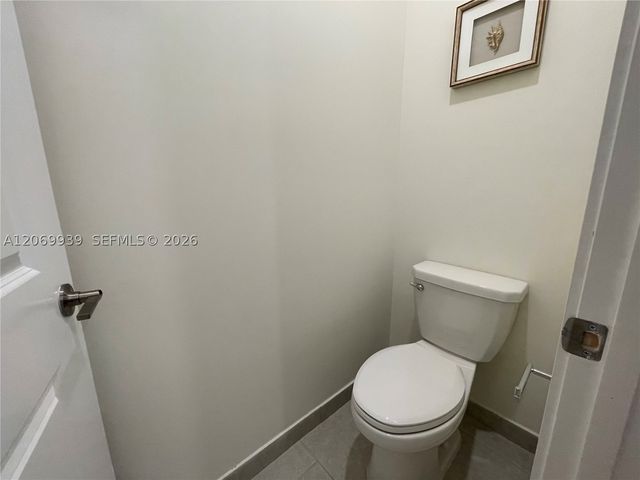 4460 NW 83rd Ave, Doral, FL 33166