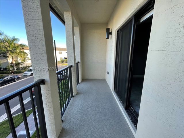 4460 NW 83rd Ave, Doral, FL 33166