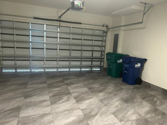 4460 NW 83rd Ave, Doral, FL 33166