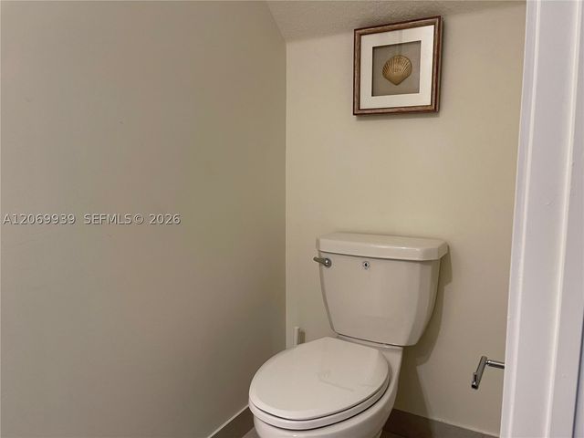 4460 NW 83rd Ave, Doral, FL 33166