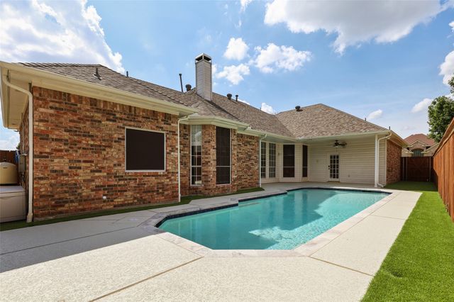 2704 Redfield Drive, Plano, TX 75025