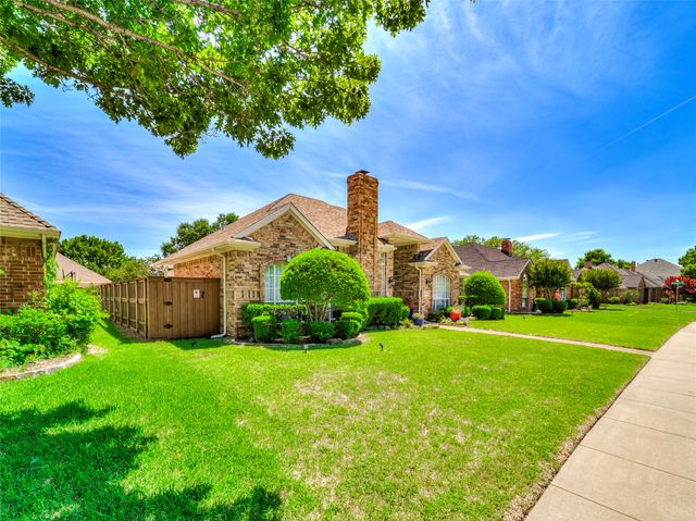 2704 Redfield Drive, Plano, TX 75025