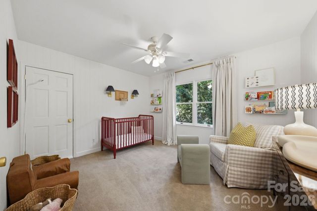 1015 Thistle Court, Charlotte, NC 28211