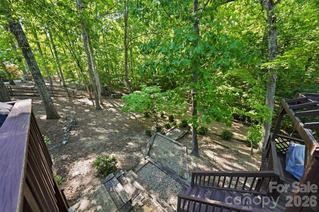 1015 Thistle Court, Charlotte, NC 28211