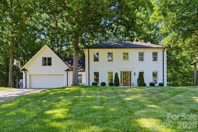 1015 Thistle Court, Charlotte, NC 28211