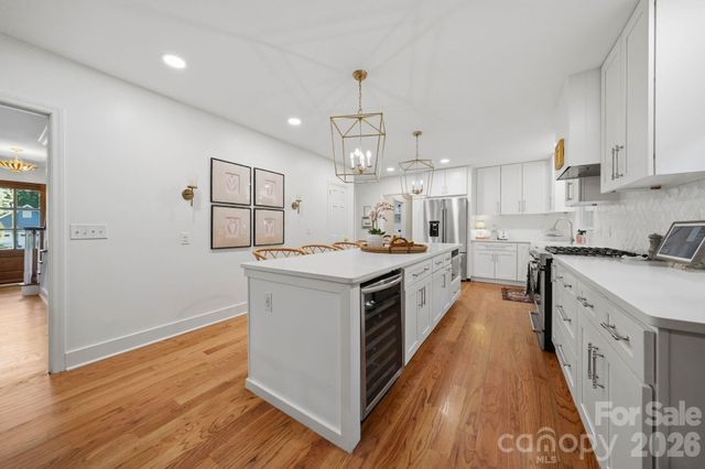1015 Thistle Court, Charlotte, NC 28211