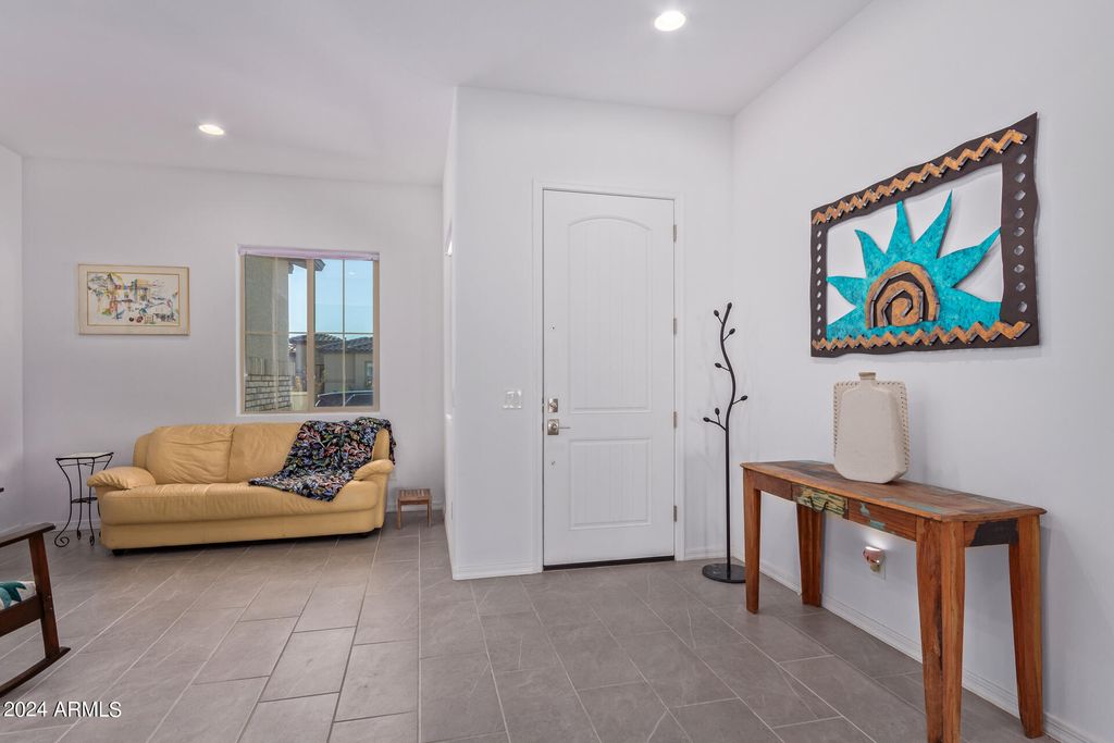 Image 13 of property listing at 16093 S 178TH Avenue, Goodyear, AZ 85338