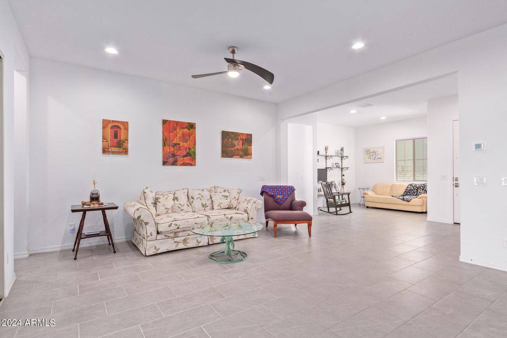 Image 15 of property listing at 16093 S 178TH Avenue, Goodyear, AZ 85338
