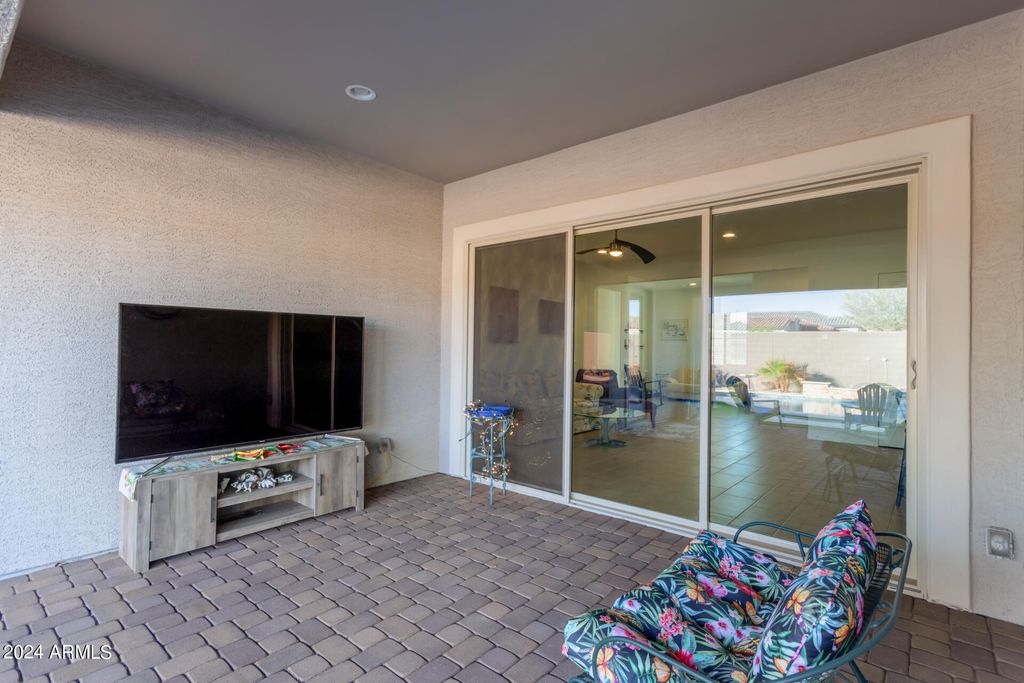 Image 36 of property listing at 16093 S 178TH Avenue, Goodyear, AZ 85338