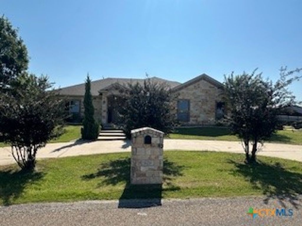 629 River Road, Gatesville, TX 76528