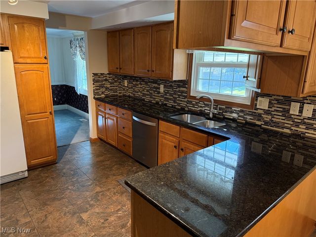 3520 Mark Drive, Broadview Heights, OH 44147