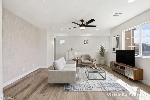 10478 Perfect Parsley Street, Las Vegas, NV 89183