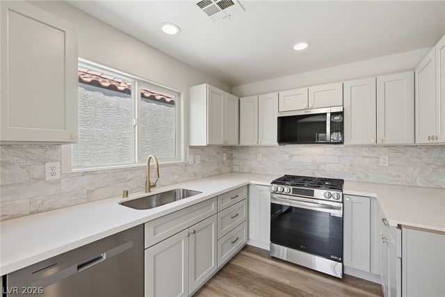 10478 Perfect Parsley Street, Las Vegas, NV 89183