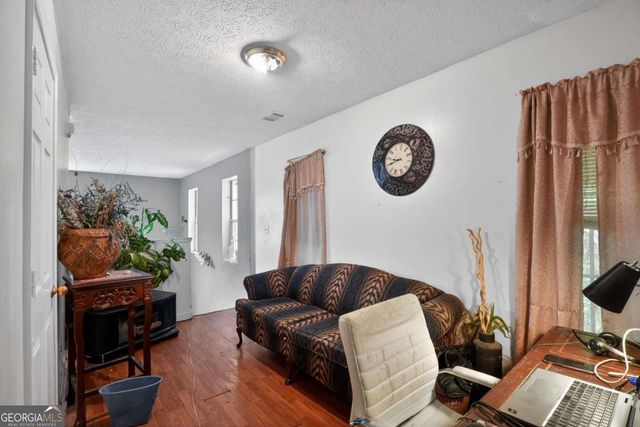 435 Burdett Ridge Court, Atlanta, GA 30349