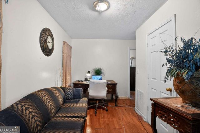 435 Burdett Ridge Court, Atlanta, GA 30349