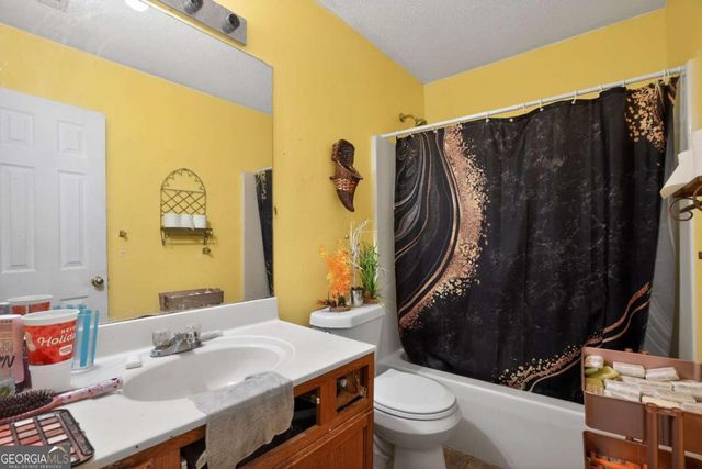 435 Burdett Ridge Court, Atlanta, GA 30349