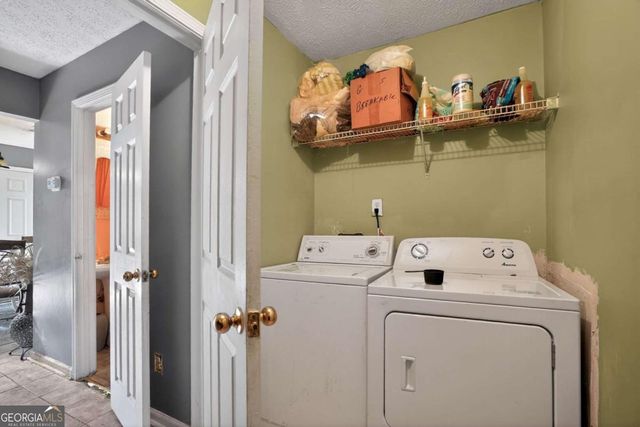 435 Burdett Ridge Court, Atlanta, GA 30349