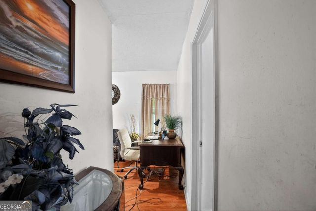 435 Burdett Ridge Court, Atlanta, GA 30349