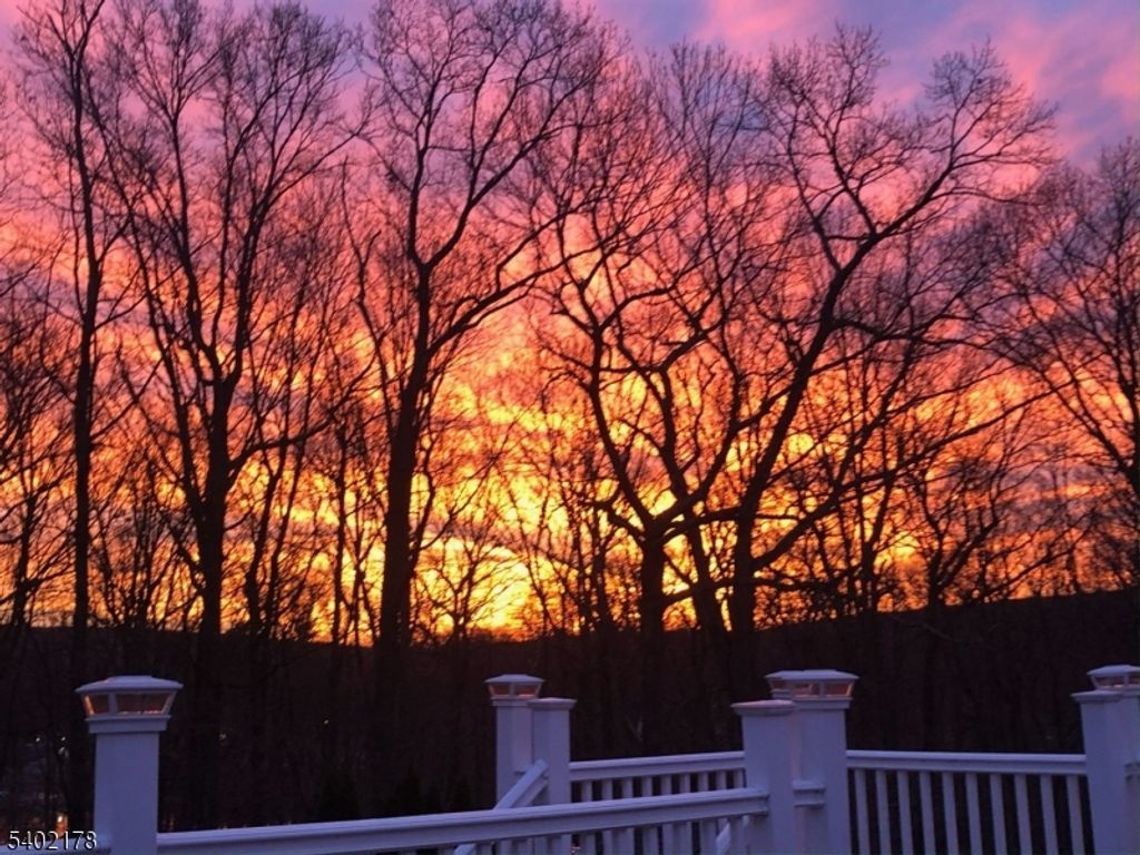 17 Rosemont Rd, Jefferson Twp., NJ 07438