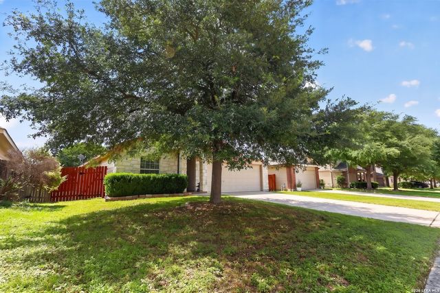 8948 SCARLET CRK, Universal City, TX 78148