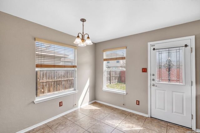8948 SCARLET CRK, Universal City, TX 78148