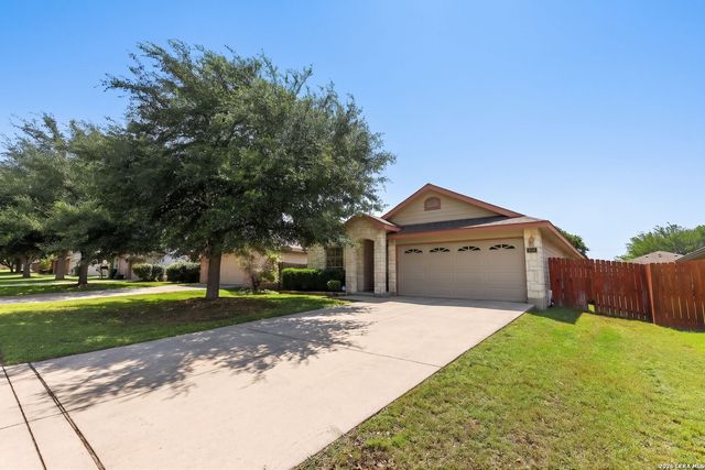 8948 SCARLET CRK, Universal City, TX 78148