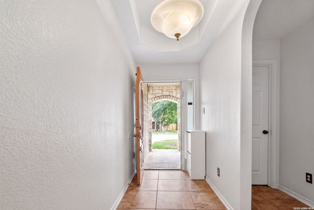 8948 SCARLET CRK, Universal City, TX 78148