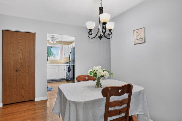 64 Highwood Dr 64, Franklin, MA 02038