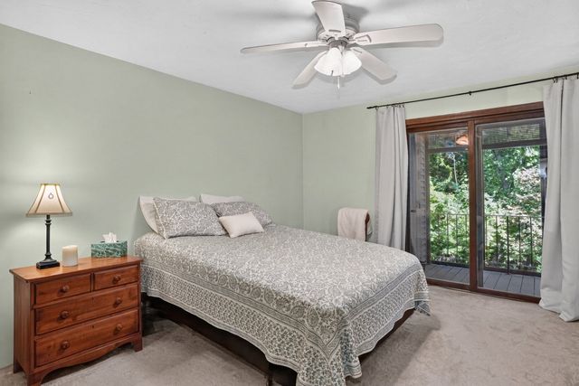 64 Highwood Dr 64, Franklin, MA 02038