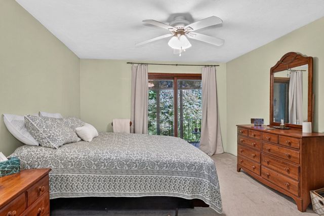 64 Highwood Dr 64, Franklin, MA 02038