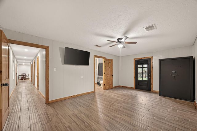 588 County Road 2307, Cleveland, TX 77327