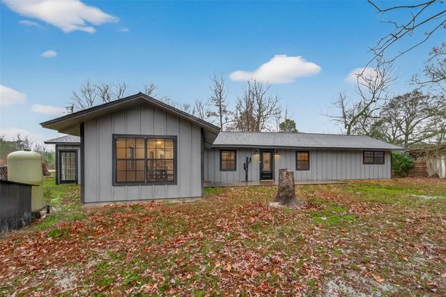 588 County Road 2307, Cleveland, TX 77327