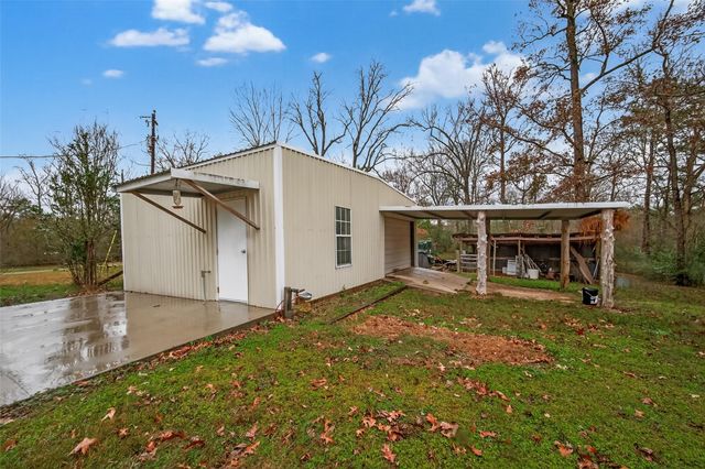 588 County Road 2307, Cleveland, TX 77327