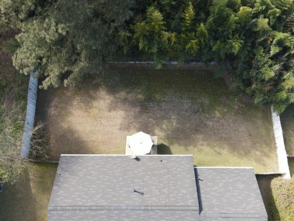 Image 17 of property listing at 1061 Walnut Creek Lane, Jonesboro, GA 30238