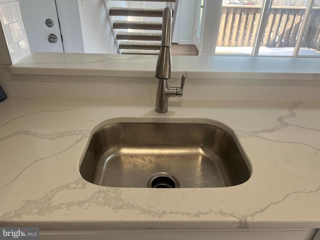 1707 ASPEN DR, Plainsboro, NJ 08536