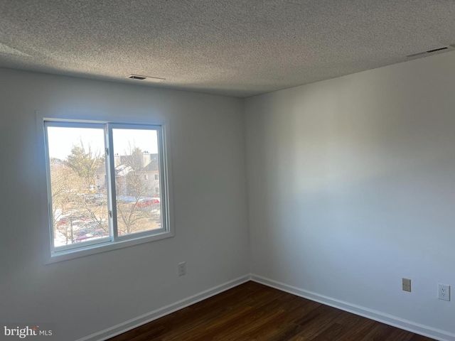 1707 ASPEN DR, Plainsboro, NJ 08536